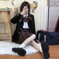 요즘 사람들이 자주찾는 프로듀스교복, HOT 10 중에서 선택한 아이템!